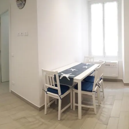 Lamberti Beach Apartment - 150 M From The Sea - Ac - Wifi